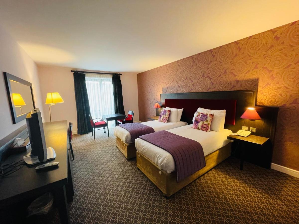 Burren Atlantic Hotel & Holiday Cottages Ballyvaughan Eksteriør bilde