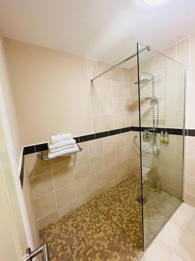 Burren Atlantic Hotel & Holiday Cottages Ballyvaughan Eksteriør bilde