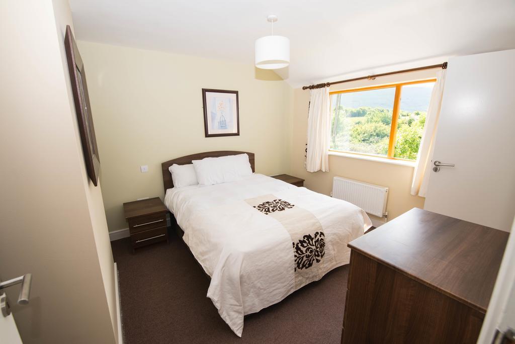 Burren Atlantic Hotel & Holiday Cottages Ballyvaughan Eksteriør bilde